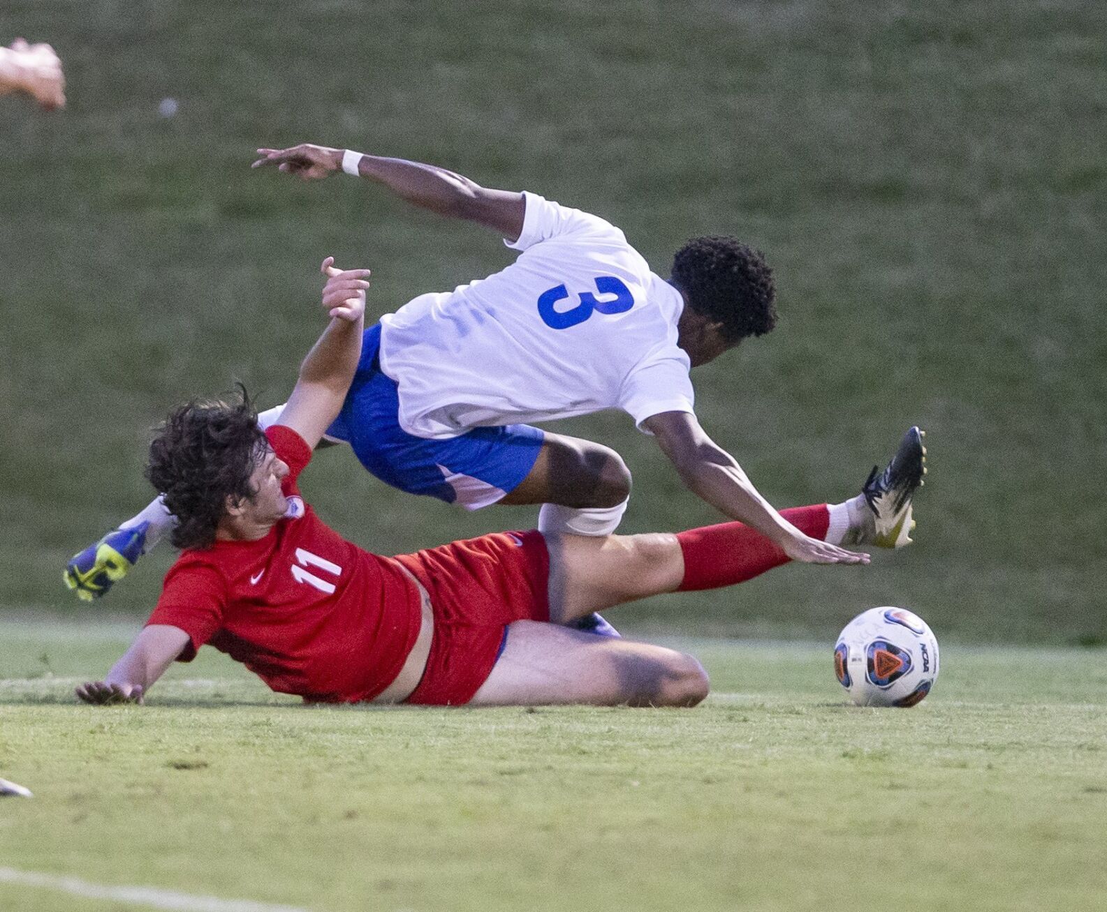 east-west mens soccer